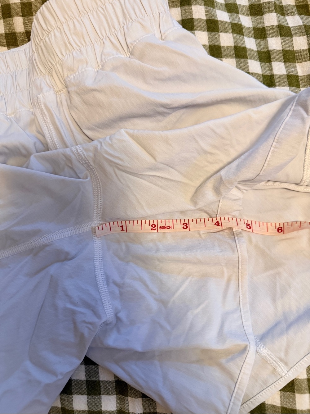 Lululemon Track That High-Rise Lined Short 5” White Size 8 - Picture 5 of 8